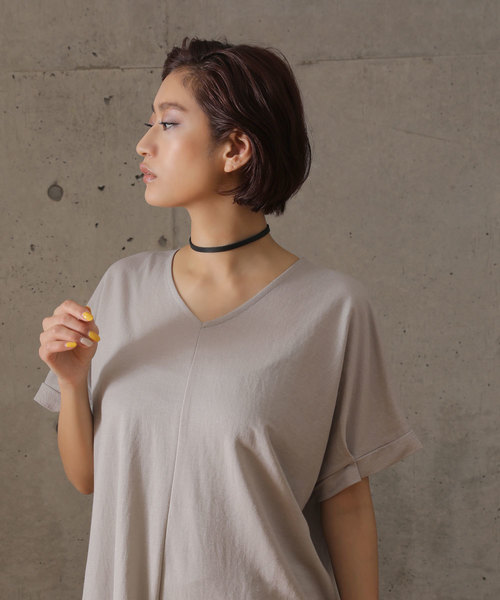 amorous insense（アモラスインセンス）の「トリコットタックドルマンワンピース（ワンピース・レディース・ブラック/グレイッシュベージュ・MEDIUM）」の8枚目の写真