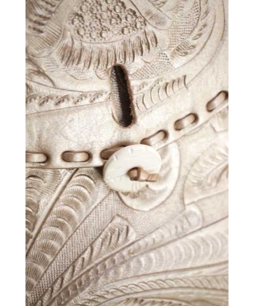 carving unborn carf bag 牛柄ハンドバッグ 中古　古着 ブランド古着】総柄彫刻レザーハンドバッグ（トートバッグ