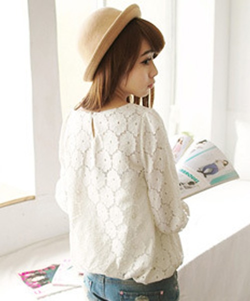 Amulet（アミュレット）の「レース地♪花柄シンプルブラウス♪きれいめデザイン♪（シャツ/ブラウス・レディース・ホワイト/ブラック・F）」の12枚目の写真