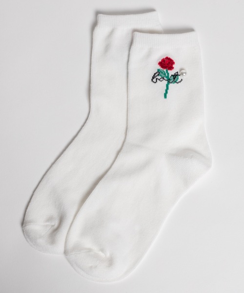 WEGO（ウィゴー）の「WEGO/パール付きローズソックス（ソックス/靴下・レディース・ホワイト/ブラック・FREE）」の3枚目の写真