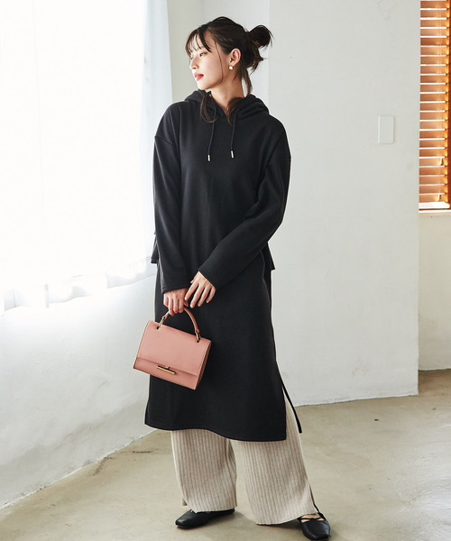 GeeRA(ジーラ)の「裏起毛バックフリルパーカーワンピース(ワンピース・レディース・モカ/ブラック・X-LARGE/MEDIUM/LARGE)」の3枚目の写真