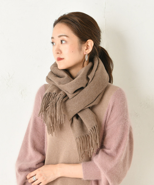 DouDou(ドゥドゥ)の「ウール無地ストール(ストール/ショール・レディース・ベージュ/ブラウン/ダークグレー・FREE)」の3枚目の写真