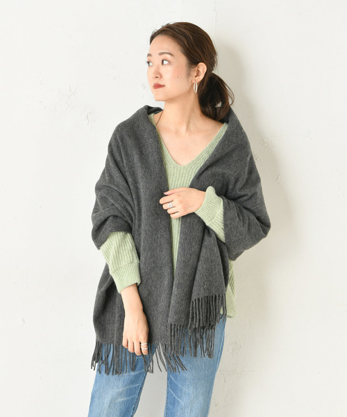 DouDou(ドゥドゥ)の「ウール無地ストール(ストール/ショール・レディース・ベージュ/ブラウン/ダークグレー・FREE)」の9枚目の写真