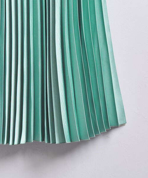 UNITED ARROWS（ユナイテッドアローズ）の「＜STYLE for LIVING＞サテン プリーツ ロングスカート†（スカート・レディース・ライム/ベージュ/イエロー・FREE）」の12枚目の写真