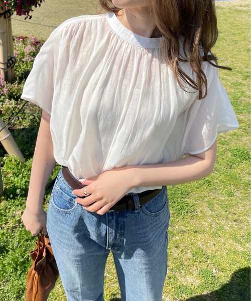 Ambre Neige（アンブルネージュ）の「ギャザーブラウス／【WEB/EC限定商品】（シャツ/ブラウス・レディース・パープル/ホワイト/グリーン・FREE）」の2枚目の写真