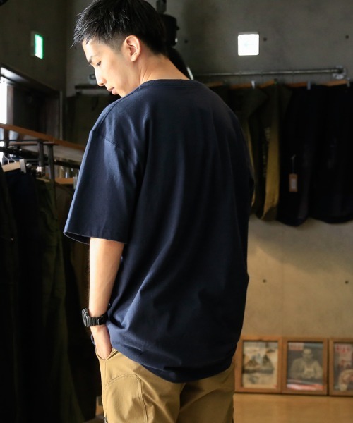 Carhartt(カーハート)の「Carhartt カーハート CRHTT87 S/S ポケット付き クルーネック Tシャツ(Tシャツ/カットソー・メンズ・ホワイト/チャコールグレー/ブラック/ダークブラウン/オレンジ/ブルー/タン/グリーン/グレー/ネイビー/マルーン/ブルー系その他/グリーン系その他/オレンジ系その他/ブルー系その他2・S/M/L/XL)」の21枚目の写真