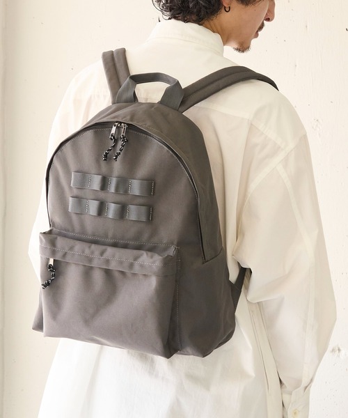 MAISON CLUB(メゾンクラブ)の「【MAISON CLUB】バックパック リュックサック /A4サイズ・PC収納可能 軽量/撥水/M-65/MA-1(バックパック/リュック・メンズ・ブラック/ブラック×ブラック/ブラック×グレー/カーキ/グレー/ブラック系その他4・FREE)」の14枚目の写真