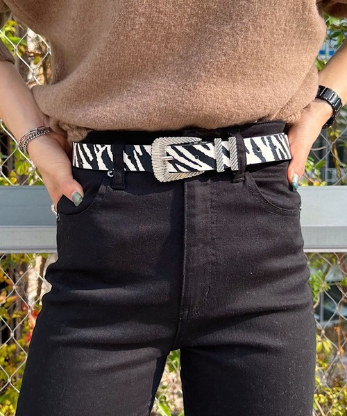 PAGEBOY（ページボーイ）の「モードバックルベルト2（ベルト・レディース・レオパード/ブラック/ダークブラウン/ホワイト系その他/ゼブラ/チェック/グレー系その他2/オフホワイト/ホワイト系その他2・FREE）」の8枚目の写真