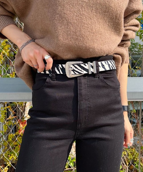 PAGEBOY（ページボーイ）の「モードバックルベルト2（ベルト・レディース・レオパード/ブラック/ダークブラウン/ホワイト系その他/ゼブラ/チェック/グレー系その他2/オフホワイト/ホワイト系その他2・FREE）」の15枚目の写真