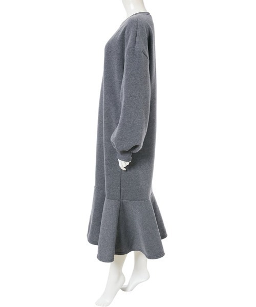 fifth(フィフス)の「【低身長/高身長向けサイズあり】裏起毛ソフトスウェットマーメイドワンピース(ワンピース・レディース・ブラック/グレー/ホワイト/ネイビー/ベージュ・MEDIUM/SMALL/LARGE)」の6枚目の写真