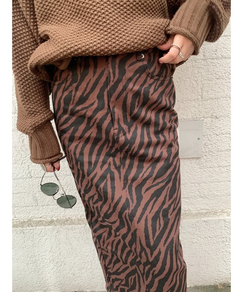 EGOIST（エゴイスト）の「ゼブラ柄ロングタイトスカート（スカート・レディース・ホワイト/ブラウン・S/M）」の6枚目の写真