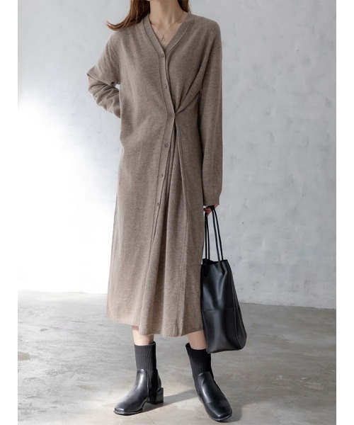 amel（エイメル）の「スクエアトゥソックスブーツ（ブーツ・レディース・ブラック・23.5cm/24.5cm/23.0cm/24.0cm）」の2枚目の写真