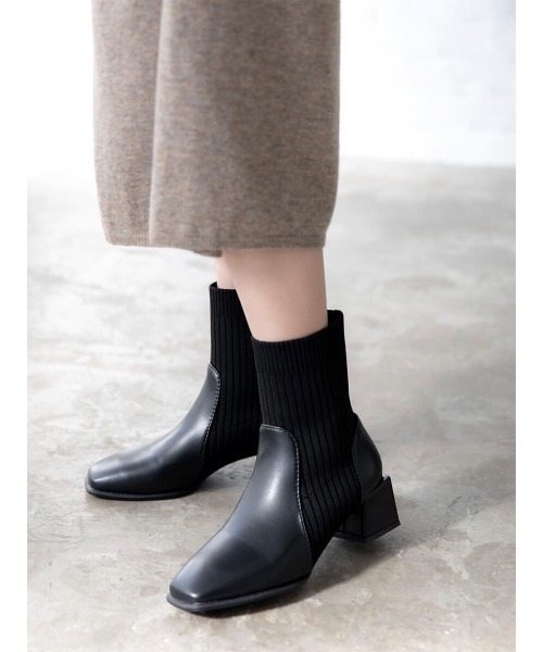 amel（エイメル）の「スクエアトゥソックスブーツ（ブーツ・レディース・ブラック・23.5cm/24.5cm/23.0cm/24.0cm）」の4枚目の写真