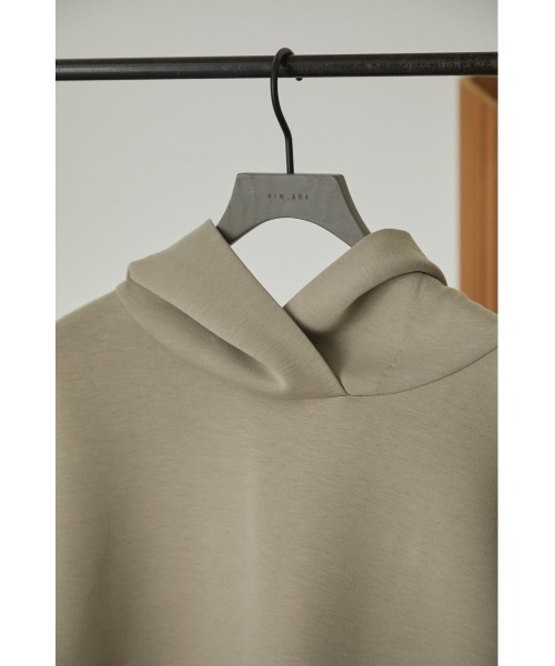 RIM.ARK Largish hoody tops ¥22,000 RIM.ARK（リムアーク）の「Largish hoody tops（パーカー）」 - WEAR