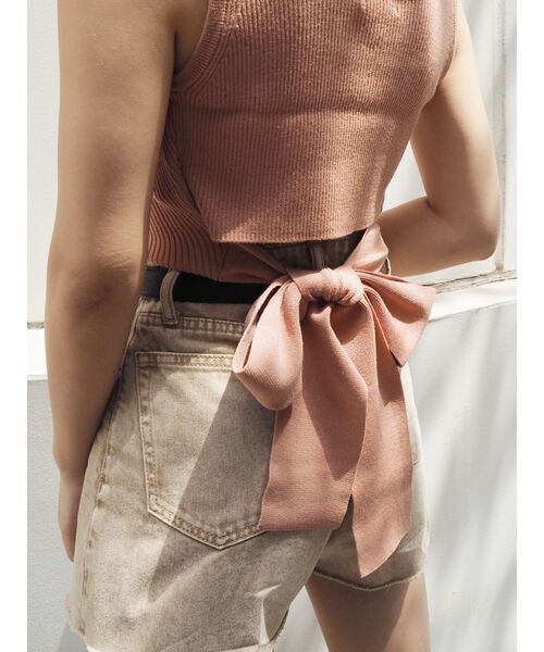 EVRIS（エヴリス）の「バックリボンリブニット（タンクトップ・レディース・ホワイト/ブルー/ブラック/ピンク・FREE）」の11枚目の写真