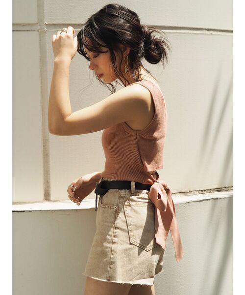 EVRIS（エヴリス）の「バックリボンリブニット（タンクトップ・レディース・ホワイト/ブルー/ブラック/ピンク・FREE）」の17枚目の写真