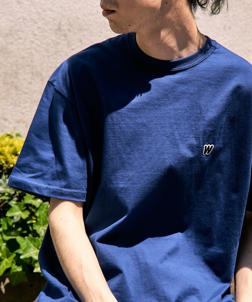 WKNDRS（ウィーキャンドース）の「【WKNDRS/ウィークエンダーズ】W LOGO S/S TEE（Tシャツ/カットソー・メンズ・ブラック/ホワイト/ブルー/オレンジ・LARGE/MEDIUM）」の3枚目の写真