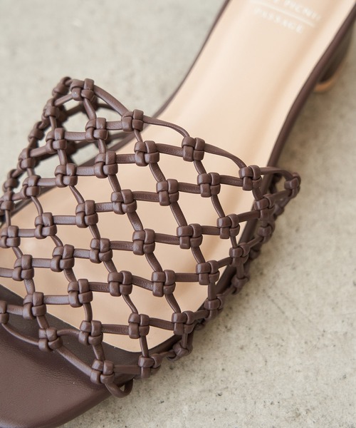 ROPE' PICNIC（ロペピクニック）の「ハンドメッシュラウンドヒールミュール（サンダル・レディース・ブラック/ダークブラウン/シルバー・23.0cm/23.5cm/24.0cm/24.5cm）」の5枚目の写真