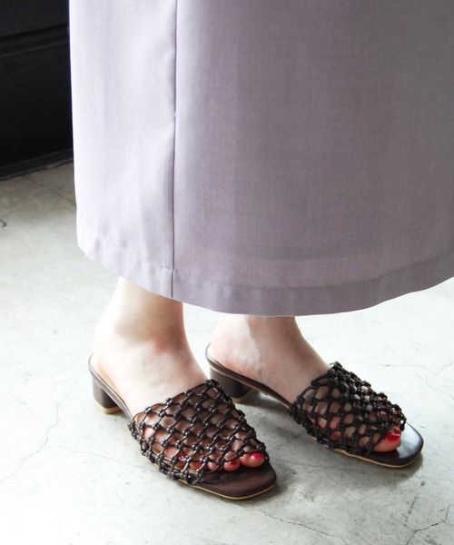 ROPE' PICNIC（ロペピクニック）の「ハンドメッシュラウンドヒールミュール（サンダル・レディース・ブラック/ダークブラウン/シルバー・23.0cm/23.5cm/24.0cm/24.5cm）」の12枚目の写真