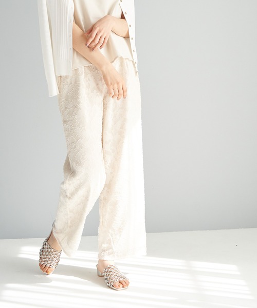 ROPE' PICNIC（ロペピクニック）の「ハンドメッシュラウンドヒールミュール（サンダル・レディース・ブラック/ダークブラウン/シルバー・23.0cm/23.5cm/24.0cm/24.5cm）」の16枚目の写真