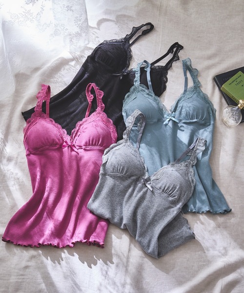 Lingerie by GeeRA（ランジェリーバイジーラ）の「コットンブレンドカップ付リブレースキャミ（キャミソール・レディース・エメラルド/ピンク/ブラック/グレー・MEDIUM/LARGE/X-LARGE）」の2枚目の写真