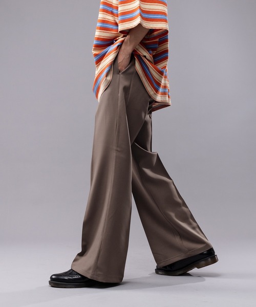 kutir（クティール）の「センタープレスワイドフレアパンツ（その他パンツ・メンズ・ブラック/レッド/グリーン/モカ・SMALL/MEDIUM/LARGE）」の15枚目の写真