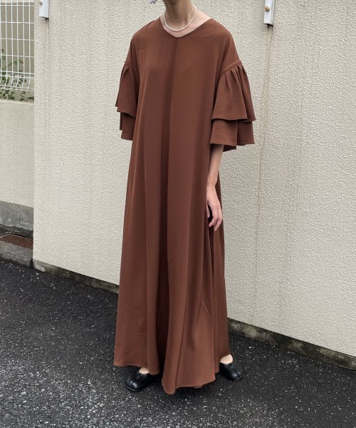 perna総柄ロングワンピース　フリル襟 ブラック 総柄ロングワンピース（ワンピース）｜PERNA（ペルナ）の
