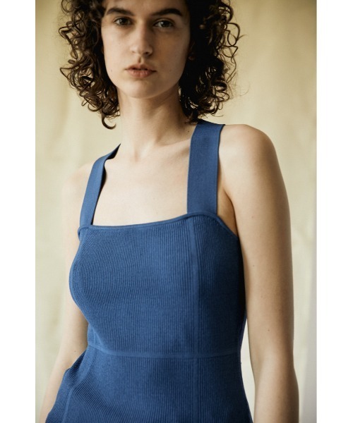 BLACK BY MOUSSY(ブラックバイマウジー)の「back cross knit camisole(バッククロスニットキャミソール)(キャミソール・レディース・サックスブルー/ブラック・FREE)」の12枚目の写真