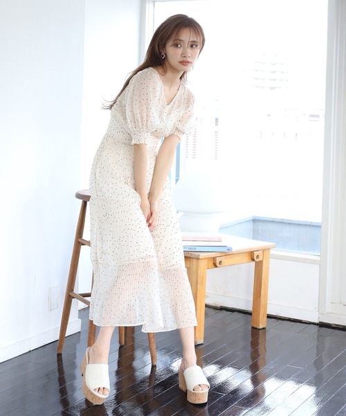 one after another NICE CLAUP（ワンアフターアナザーナイスクラップ）の「プリーツガウンワンピース（ワンピース・レディース・ブルー系その他/イエロー系その他/ドット・FREE）」の22枚目の写真