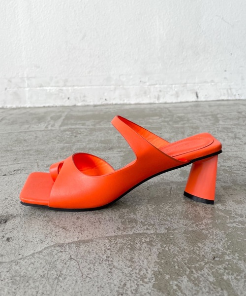 SHAGGIE（シャギー）の「スクエアトゥトングサンダル（サンダル・レディース・ホワイト/ブラック/ピンク/オレンジ・S/M/L/XL）」の18枚目の写真