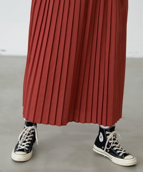 EDIT Gris（エディットグリ）の「【再販/2023新色登場】半袖パフスリーブプリーツワンピース（ワンピース・レディース・ブラック/レッド/ライトブルー・FREE）」の8枚目の写真