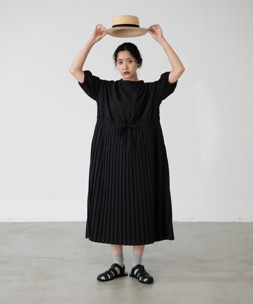 EDIT Gris（エディットグリ）の「【再販/2023新色登場】半袖パフスリーブプリーツワンピース（ワンピース・レディース・ブラック/レッド/ライトブルー・FREE）」の16枚目の写真