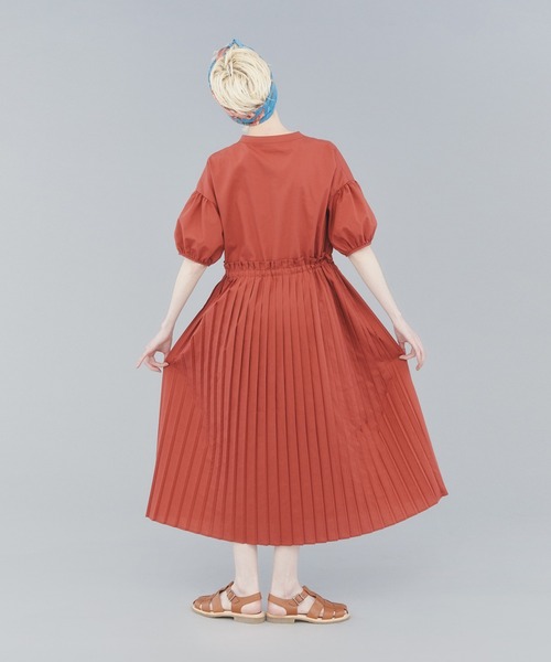 EDIT Gris（エディットグリ）の「【再販/2023新色登場】半袖パフスリーブプリーツワンピース（ワンピース・レディース・ブラック/レッド/ライトブルー・FREE）」の21枚目の写真