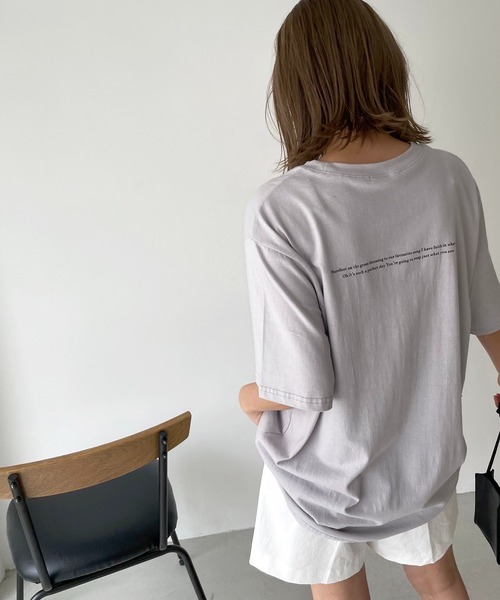 CANAL JEAN(キャナルジーン)の「via j(ヴィアジェイ) 転写ロゴ半袖Tシャツ(Tシャツ/カットソー・レディース・ホワイト/グレー・ONE SIZE)」の2枚目の写真