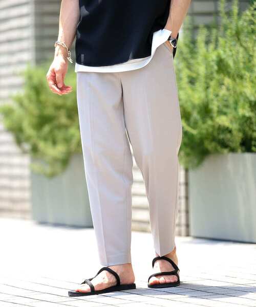 ITEMS URBANRESEARCH（アイテムズ アーバンリサーチ）の「センタープレス TRスラックス（その他パンツ・メンズ・グレー/ベージュ/ブルー/ブラック・MEDIUM/LARGE）」の3枚目の写真