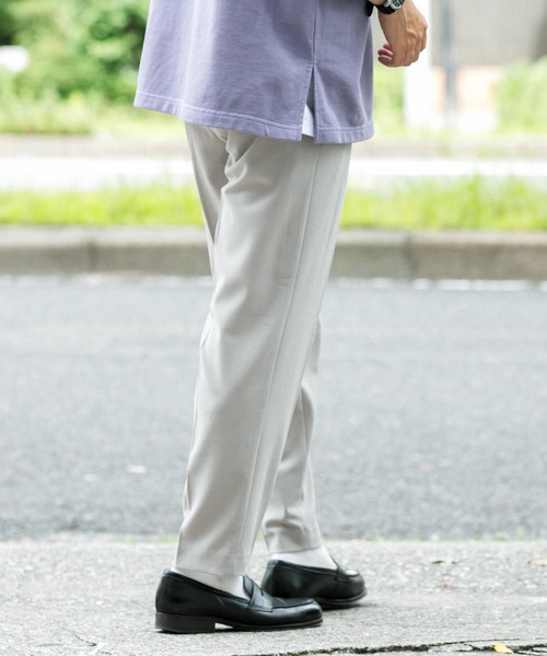 ITEMS URBANRESEARCH（アイテムズ アーバンリサーチ）の「センタープレス TRスラックス（その他パンツ・メンズ・グレー/ベージュ/ブルー/ブラック・MEDIUM/LARGE）」の16枚目の写真