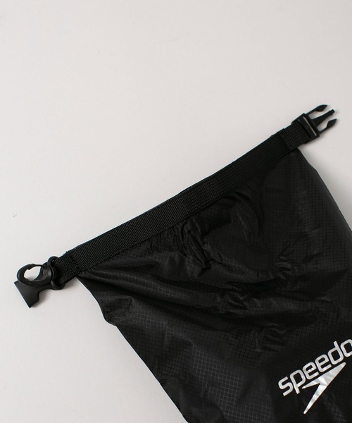 Speedo（スピード）の「Speedo/ハイドロエアウォータープルーフ ナイロンバッグ3L（エコバッグ/サブバッグ・レディース・ブラック/カーキ・FREE）」の10枚目の写真