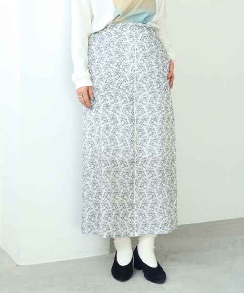 nitca（ニトカ）の「キカバナプリント　バックスリットスカート（スカート・レディース・ホワイト/オレンジ・FREE）」の14枚目の写真