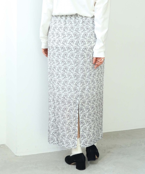 nitca（ニトカ）の「キカバナプリント　バックスリットスカート（スカート・レディース・ホワイト/オレンジ・FREE）」の17枚目の写真