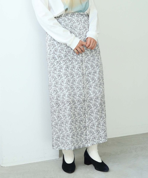 nitca（ニトカ）の「キカバナプリント　バックスリットスカート（スカート・レディース・ホワイト/オレンジ・FREE）」の19枚目の写真