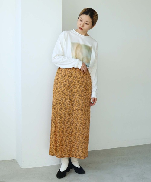 nitca（ニトカ）の「キカバナプリント　バックスリットスカート（スカート・レディース・ホワイト/オレンジ・FREE）」の13枚目の写真