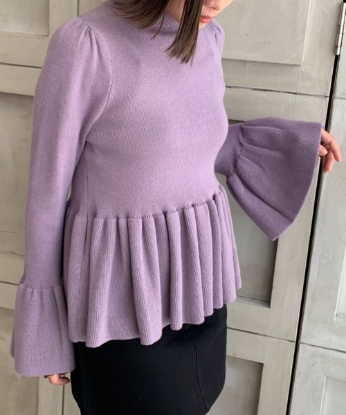 moment+（モーメントプラス）の「12G ペプラムフリル モックネックニットプルオーバー（ニット/セーター・レディース・ブラック/パープル/ライトベージュ・FREE）」の16枚目の写真