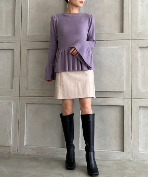 moment+（モーメントプラス）の「12G ペプラムフリル モックネックニットプルオーバー（ニット/セーター・レディース・ブラック/パープル/ライトベージュ・FREE）」の9枚目の写真