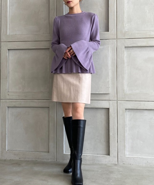 moment+（モーメントプラス）の「12G ペプラムフリル モックネックニットプルオーバー（ニット/セーター・レディース・ブラック/パープル/ライトベージュ・FREE）」の10枚目の写真