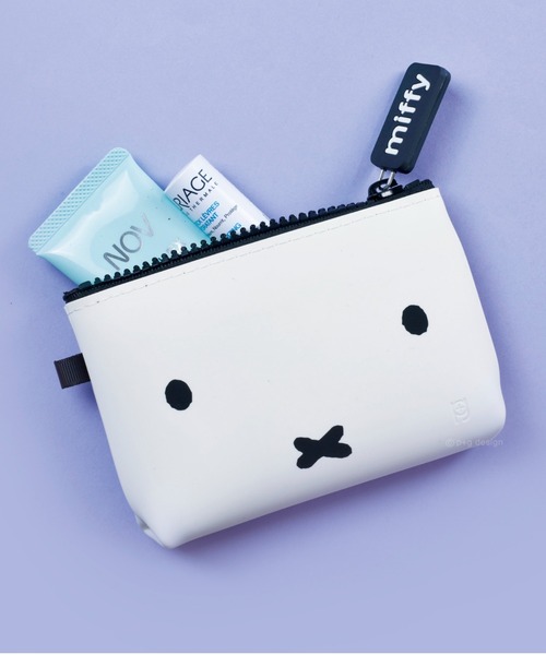 Miffy( ミッフィー)の「NUU-Small miffy ジッパーポーチ(ポーチ・レディース・ブラック/ホワイト・FREE)」の1枚目の写真