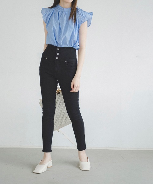 FREE'S MART（フリーズマート）の「【Sシリーズ対応】◇ハイウエストボタンフライスキニーデニムパンツ（デニムパンツ・レディース・ブラック系その他/ワンウォッシュ/ライトインディゴブルー・SMALL/X-SMALL/MEDIUM）」の4枚目の写真