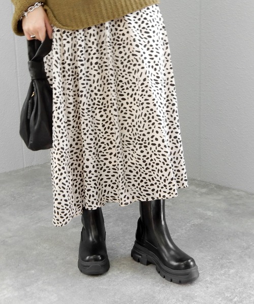 minia（ミニア）の「トラックソールミドルブーツ　◆（ブーツ・レディース・ブラック/ダークブラウン/アイボリー・LL/S/M/L）」の5枚目の写真