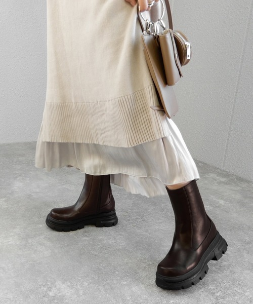 minia（ミニア）の「トラックソールミドルブーツ　◆（ブーツ・レディース・ブラック/ダークブラウン/アイボリー・LL/S/M/L）」の16枚目の写真