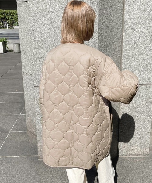 apres jour（アプレジュール）の「袖ボリュームキルティングブルゾン【ZOZOTOWN限定アイテム】（ブルゾン・レディース・モカ/アイボリー/ライトベージュ・X-LARGE/フリー）」の19枚目の写真