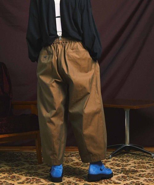 MAISON SPECIAL（メゾンスペシャル）の「《ユニセックスアイテム》シャンブレーギャバ3タックバルーンパンツ 【MAISON SPECIAL/メゾンスペシャル】（その他パンツ・メンズ・ブラック/グレー/カーキ・0/1）」の9枚目の写真